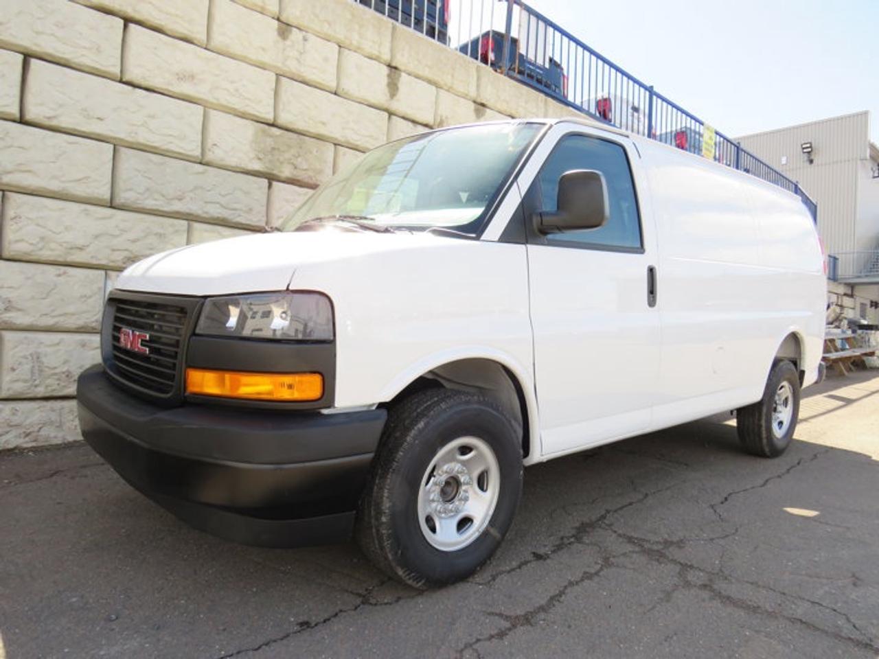 RWD 2500 135, 8-Speed Automatic, Gas V8 6.6L/
