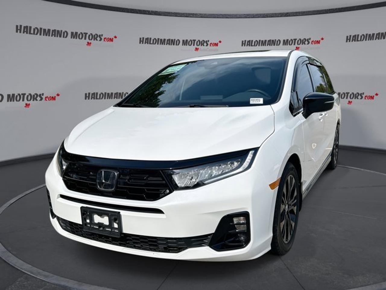 2025 Honda Odyssey Black Edition FWD | Leather Seats | Ventilated Front Seats Photo0