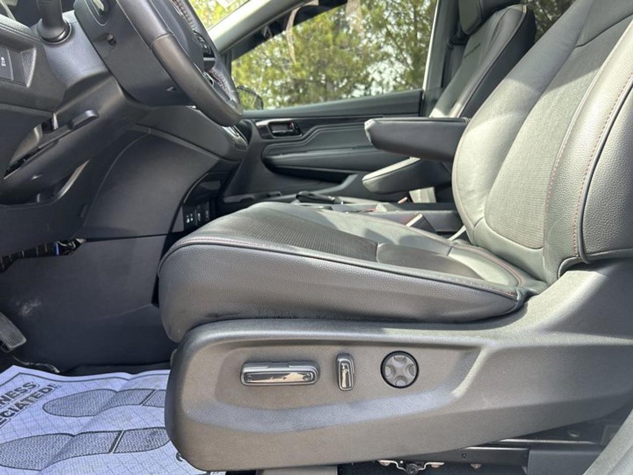 2025 Honda Odyssey Black Edition FWD | Leather Seats | Ventilated Front Seats Photo