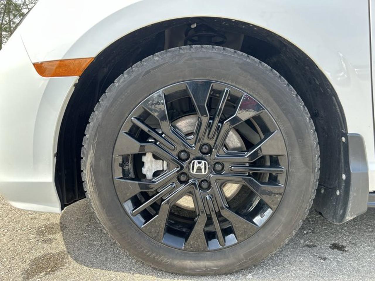 2025 Honda Odyssey Black Edition FWD | Leather Seats | Ventilated Front Seats Photo