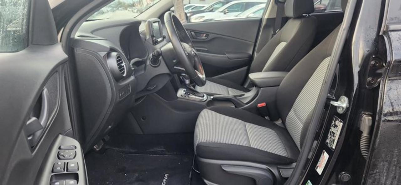 2021 Hyundai KONA Preferred FWD | No Accidents | Heated Steering Wheel Photo2