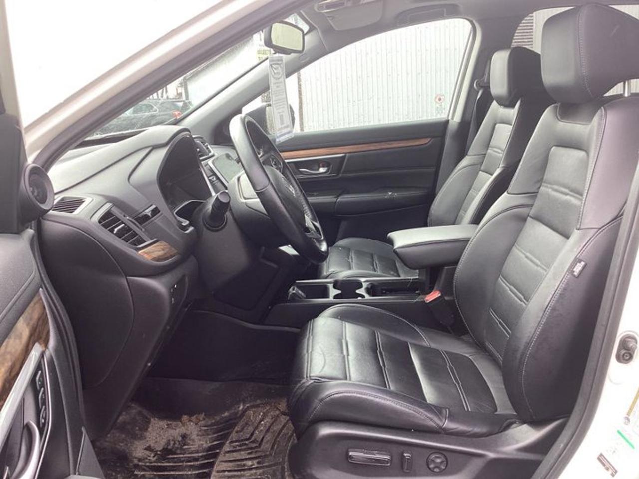 2018 Honda CR-V Touring AWD | No accidents | Panoramic Sunroof | Leather Seats Photo