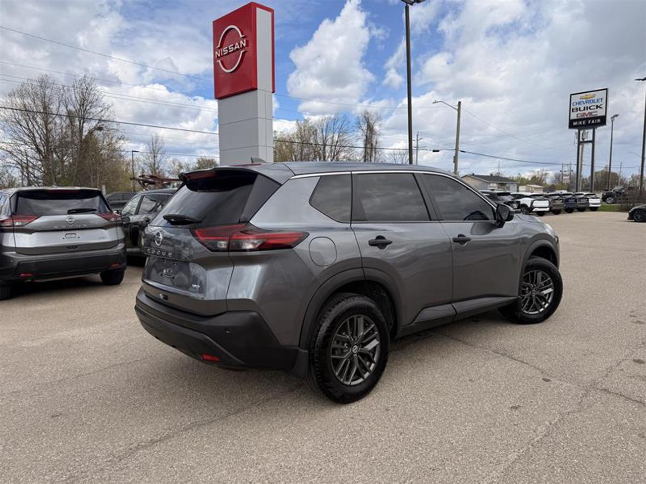 2021 Nissan Rogue S AWD CVT Photo