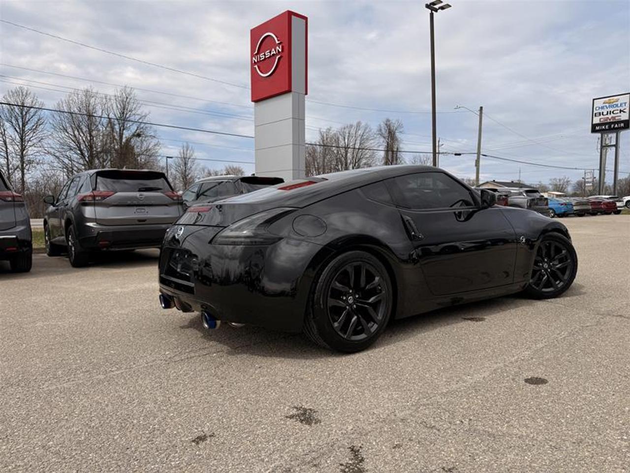 2017 Nissan 370Z Coupe 6sp Photo4