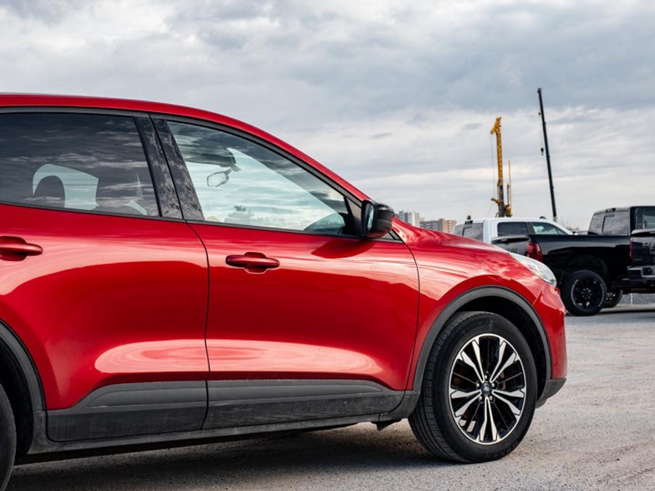 2021 Ford Escape SE Photo