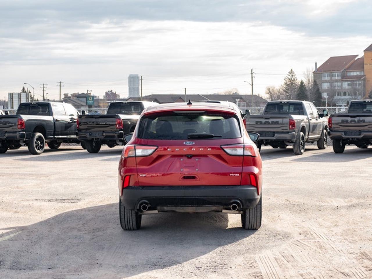 2021 Ford Escape SE Photo