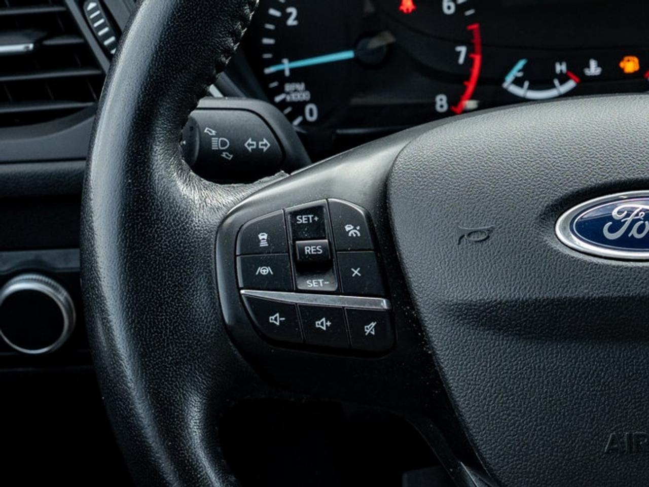 2021 Ford Escape SE Photo
