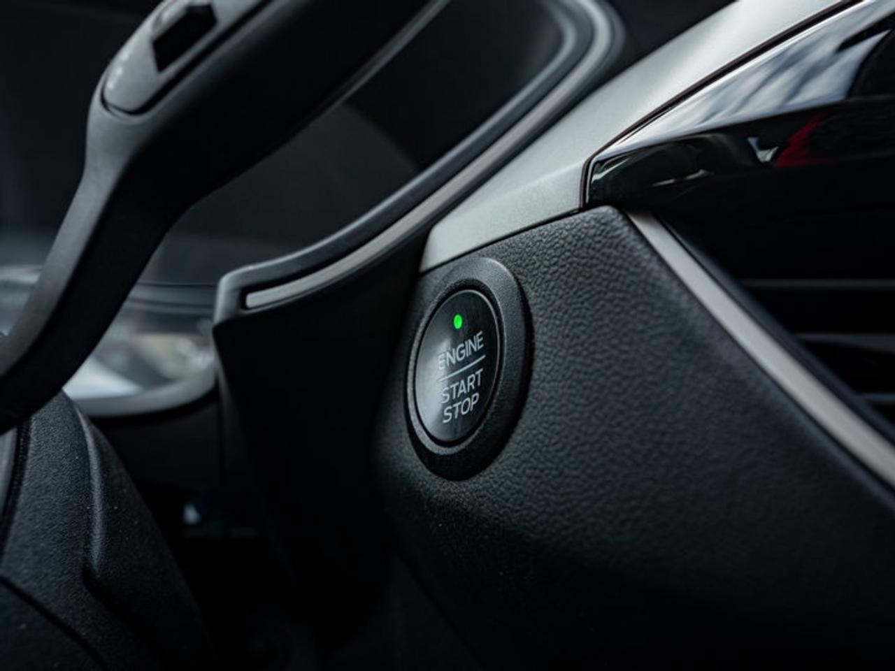 2021 Ford Escape SE Photo