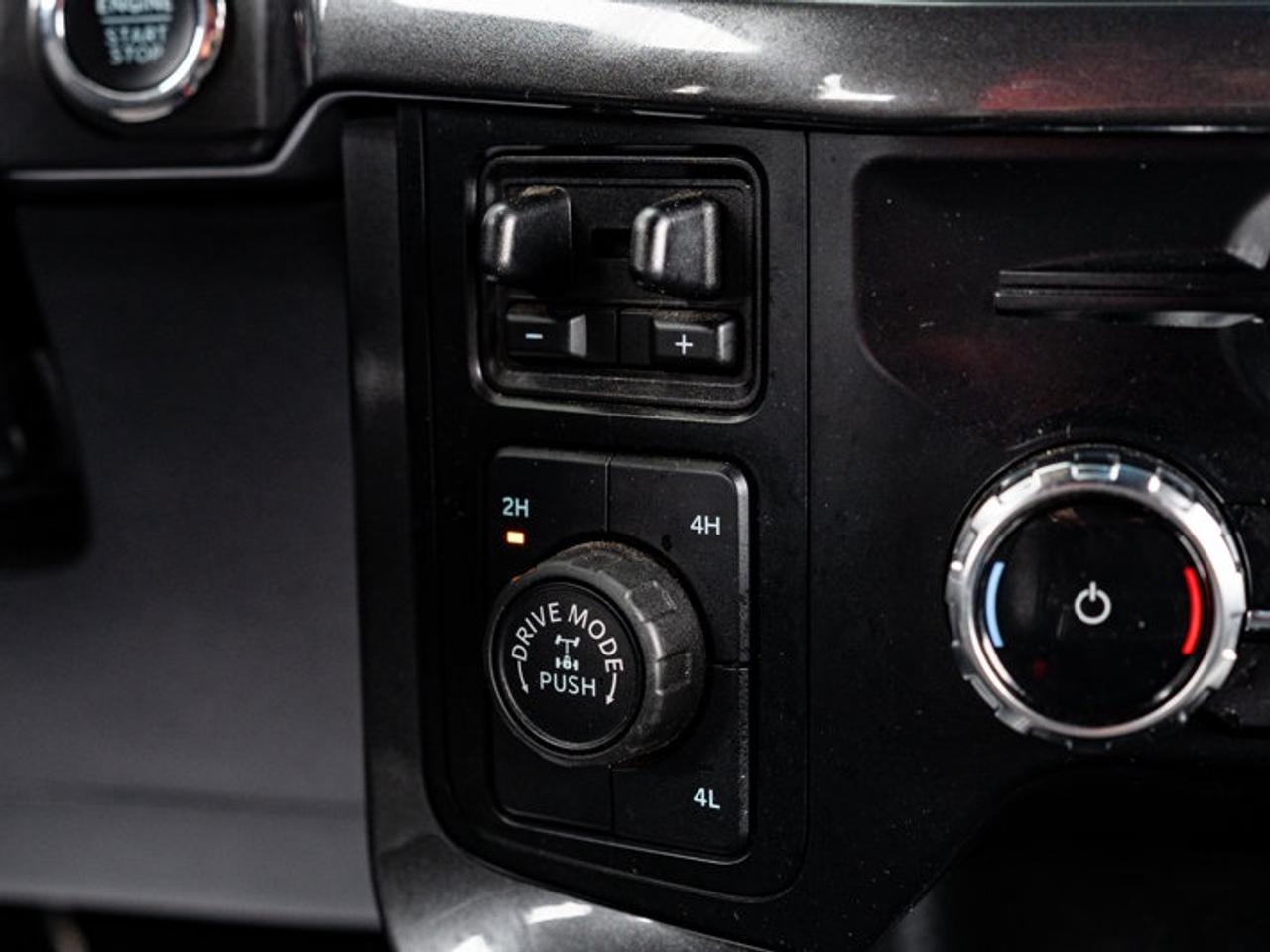 2023 Ford F-150 XL Photo
