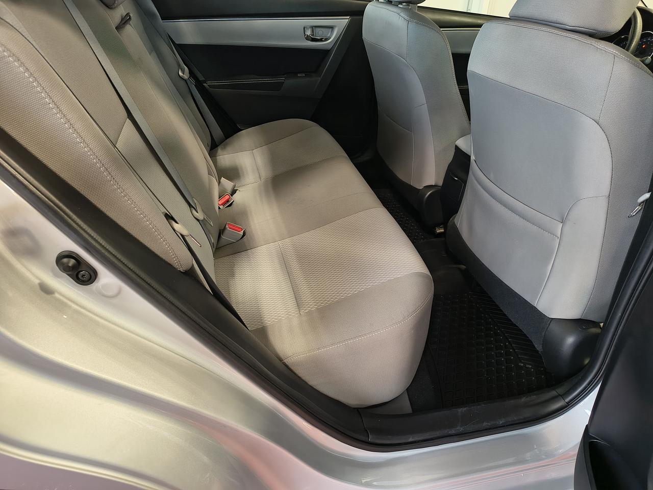2016 Toyota Corolla LE Photo