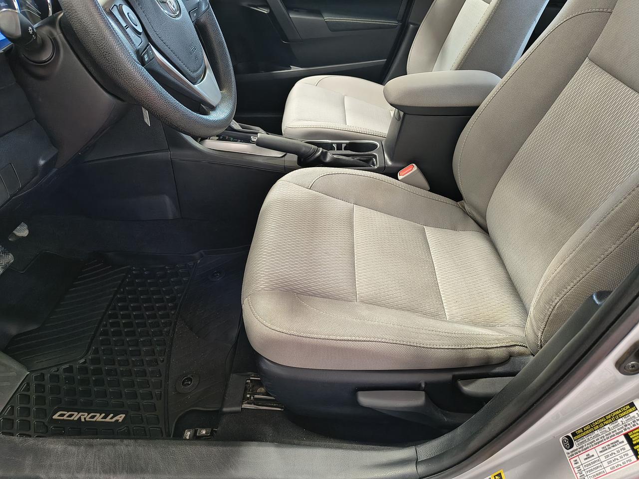 2016 Toyota Corolla LE Photo