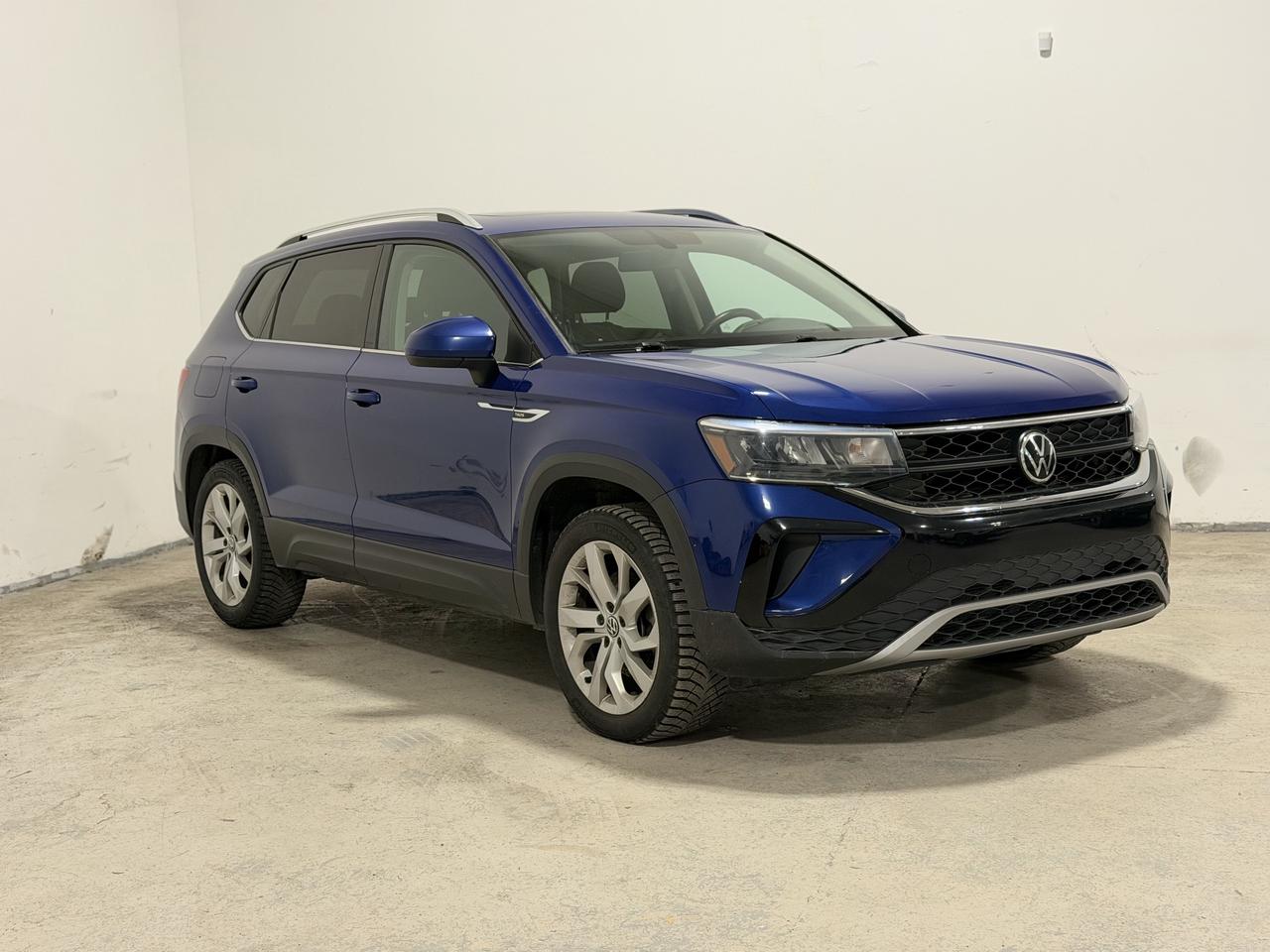 2022 Volkswagen Taos Comfortline | 4MOTION Photo2