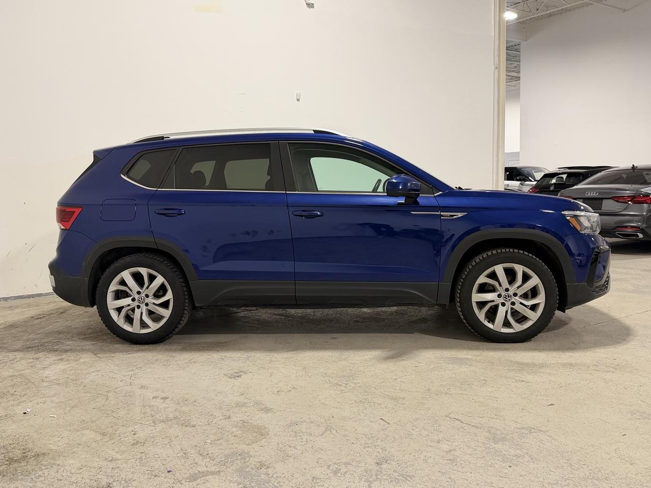 2022 Volkswagen Taos Comfortline | 4MOTION Photo3