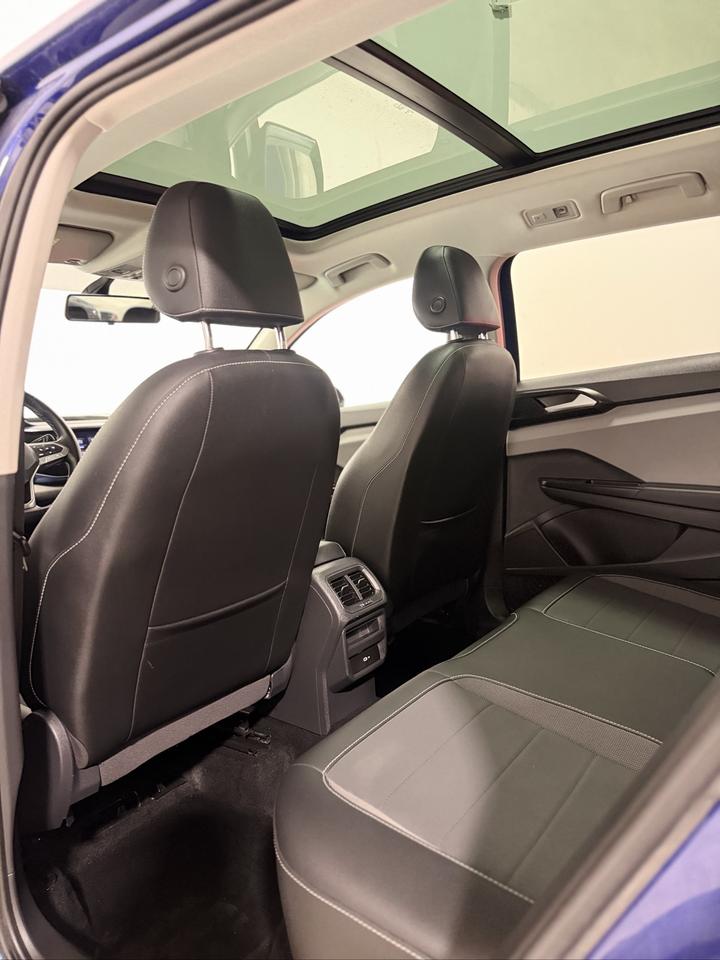 2022 Volkswagen Taos Comfortline | 4MOTION Photo