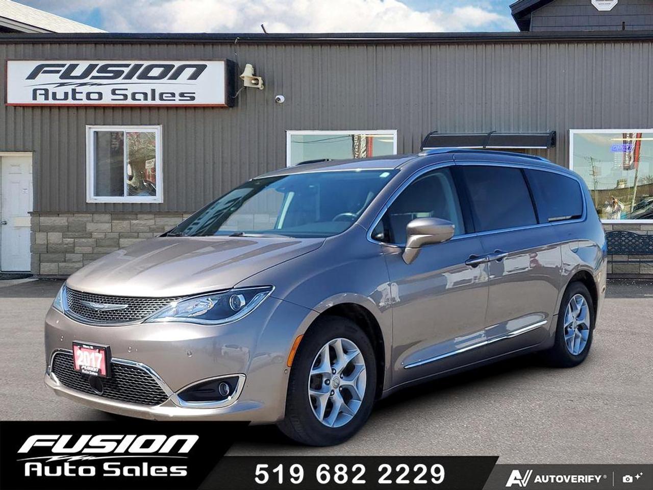 Used 2017 Chrysler Pacifica Touring-L Plus-LEATHER-NAVIGATION-REMOTE START for sale in Tilbury, ON