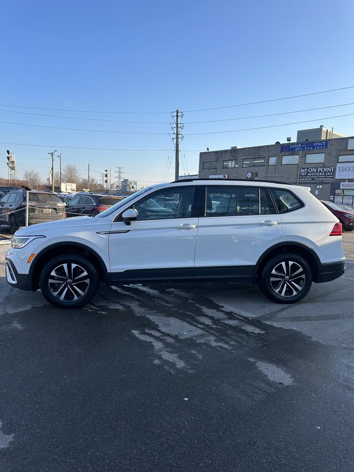 2022 Volkswagen Tiguan Trendline - Photo #3