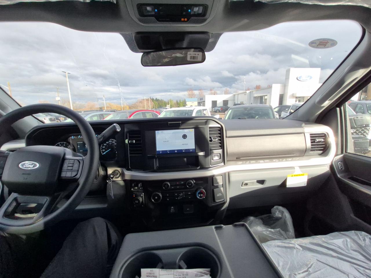 2026 Ford F-250 XLT 4WD, SYNC4, TRAILER TOW MIRRORS, RUNNING BRDS Photo