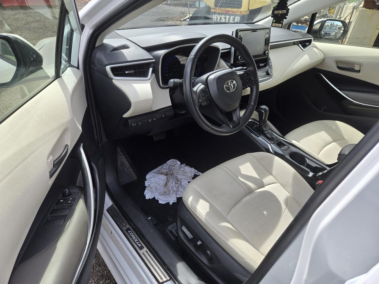 2022 Toyota Corolla Hybrid Photo