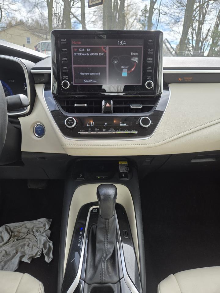 2022 Toyota Corolla Hybrid Photo