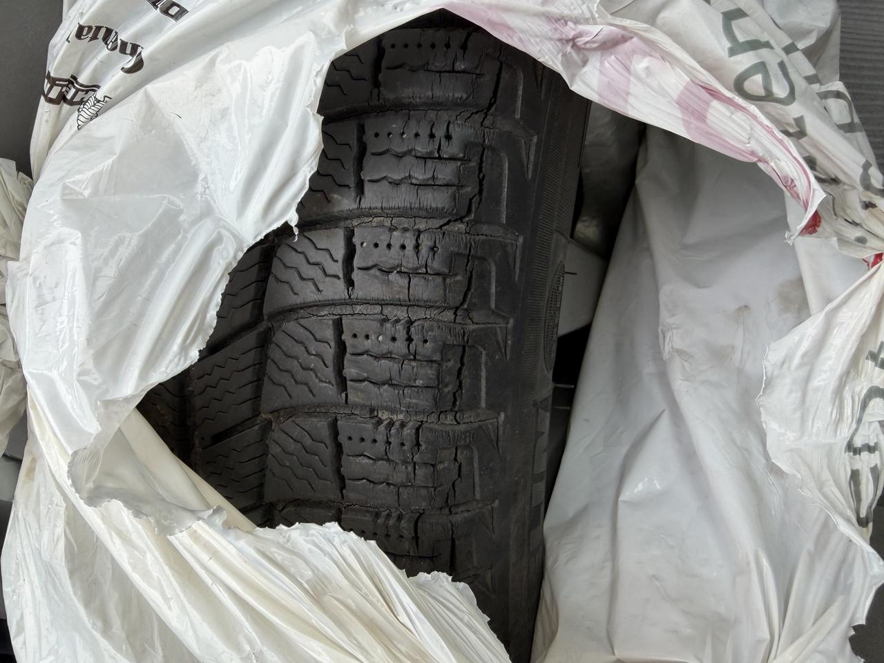 2012 Toyota Corolla LE Photo