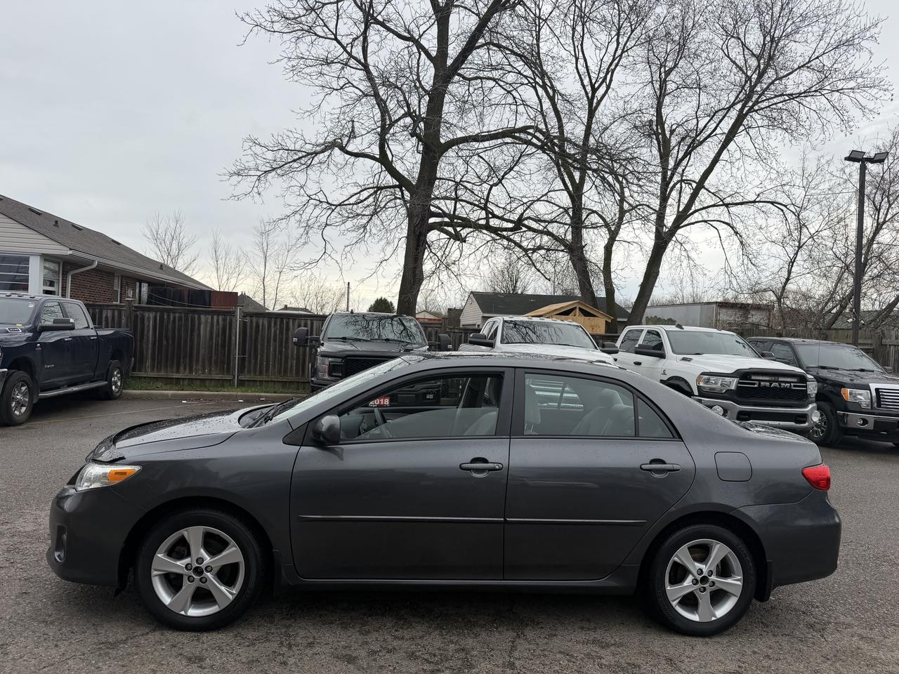 2012 Toyota Corolla LE Photo