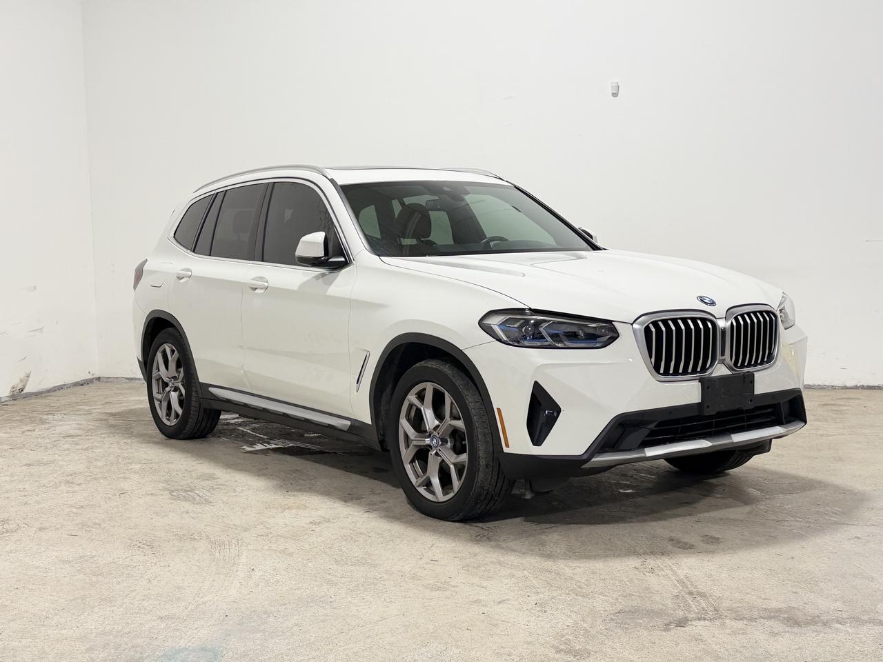 2023 BMW X3 X3 xDrive30e | RED INT. | PLUG IN HYBRID Photo2
