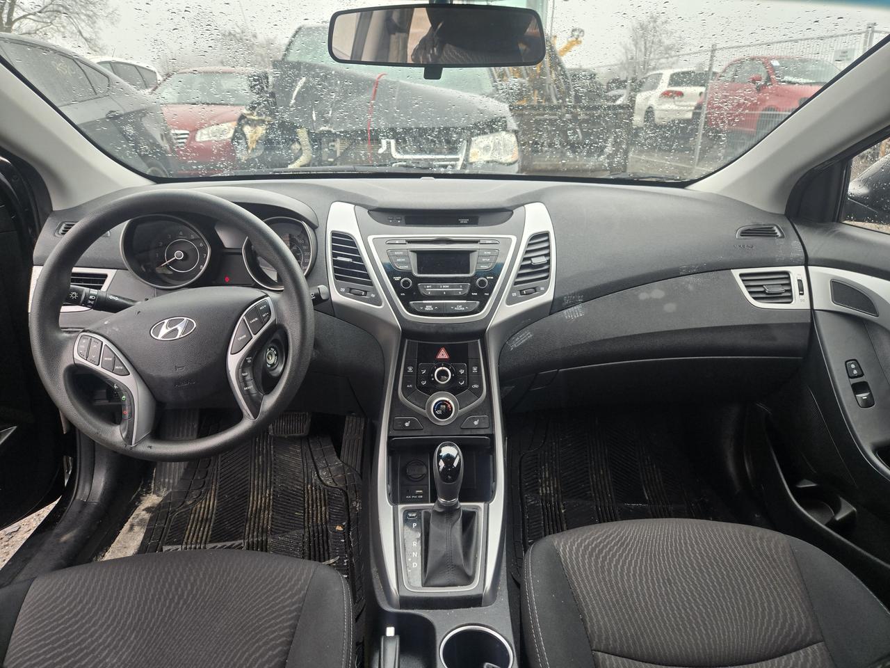 2016 Hyundai Elantra GL - Photo #8