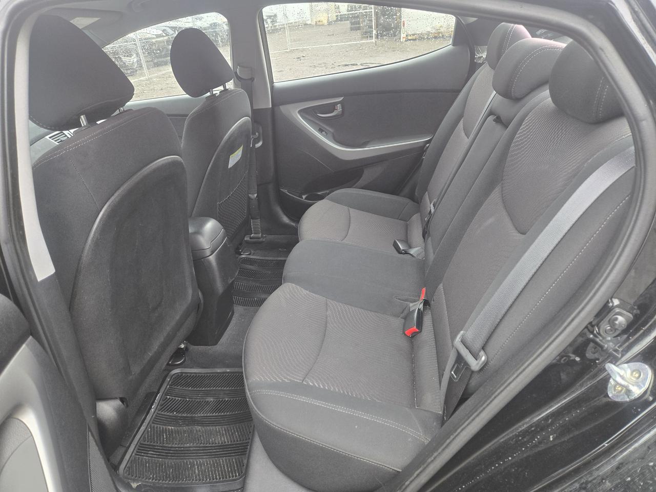 2016 Hyundai Elantra GL - Photo #12
