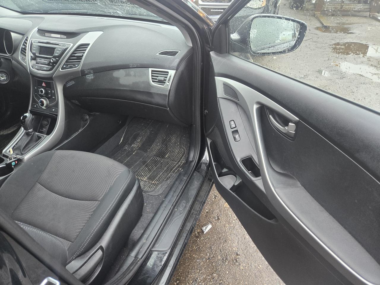 2016 Hyundai Elantra GL - Photo #13