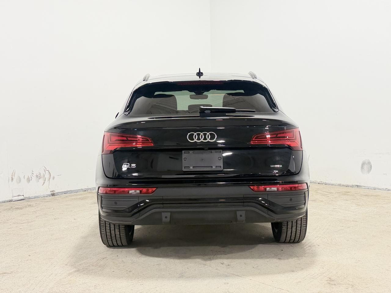 2022 Audi Q5 Technik |S-LINE | BLACK OPTICS|SPORTBACK Photo