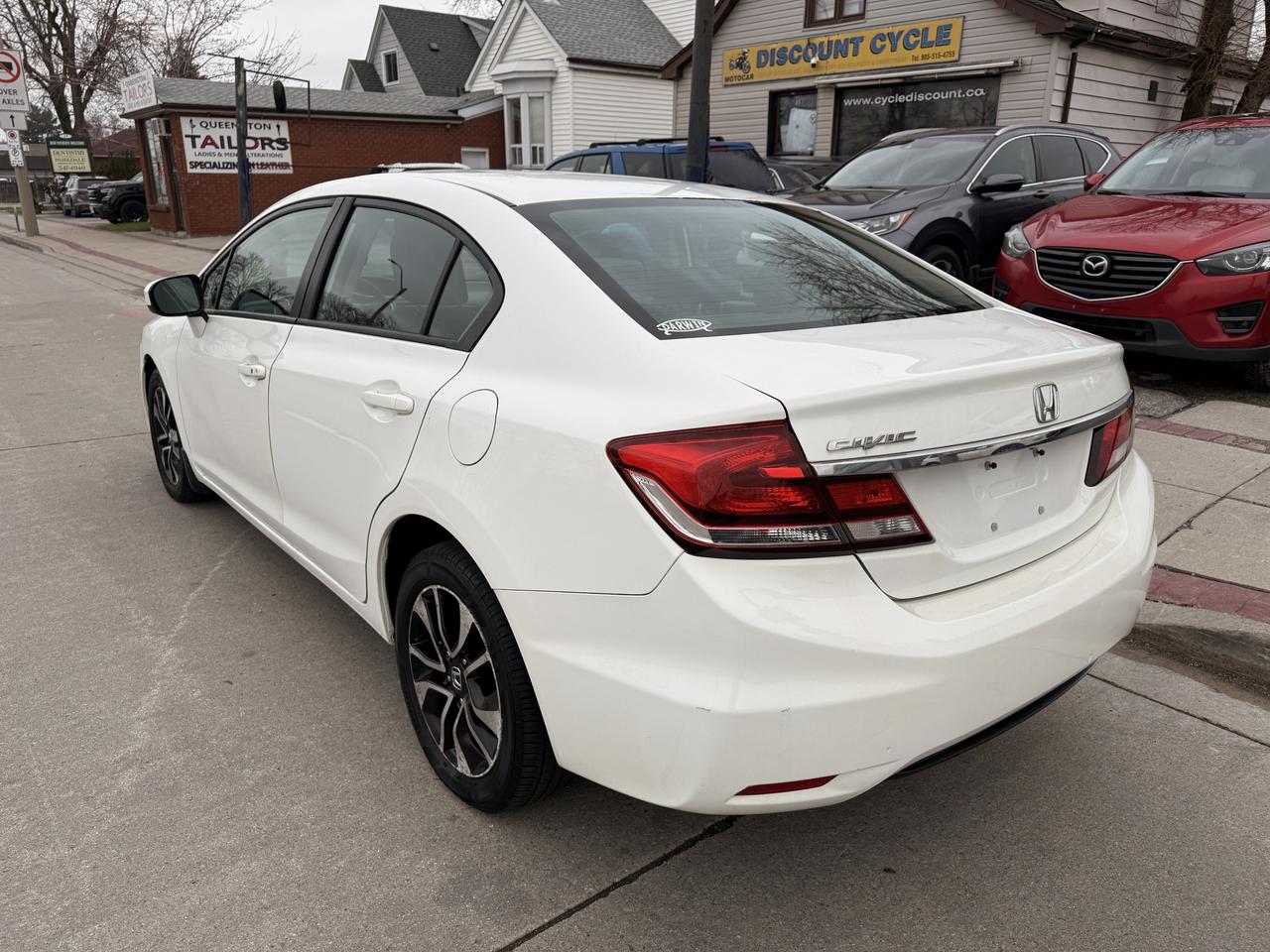 2014 Honda Civic 4dr CVT EX Photo