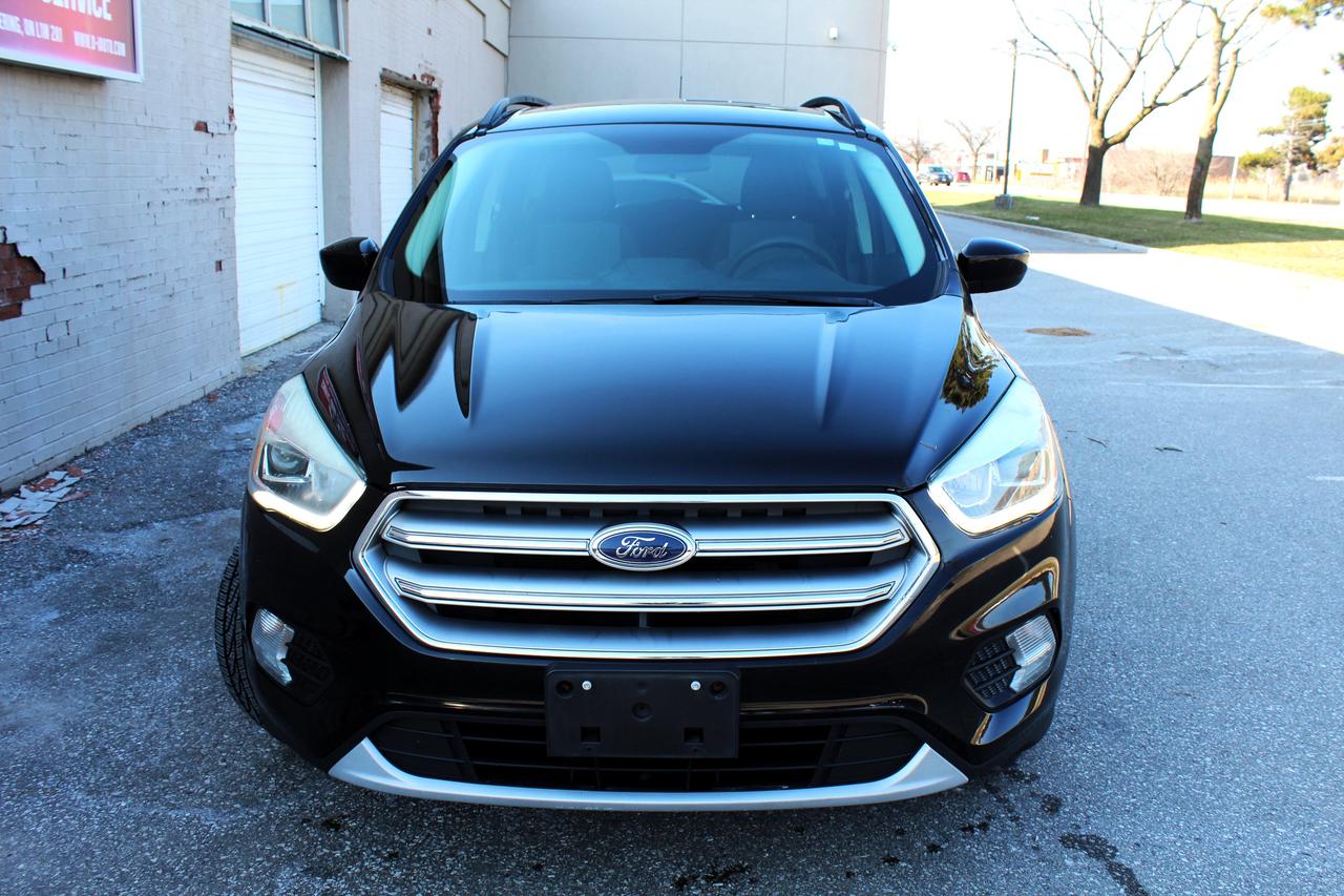 2017 Ford Escape SE Photo