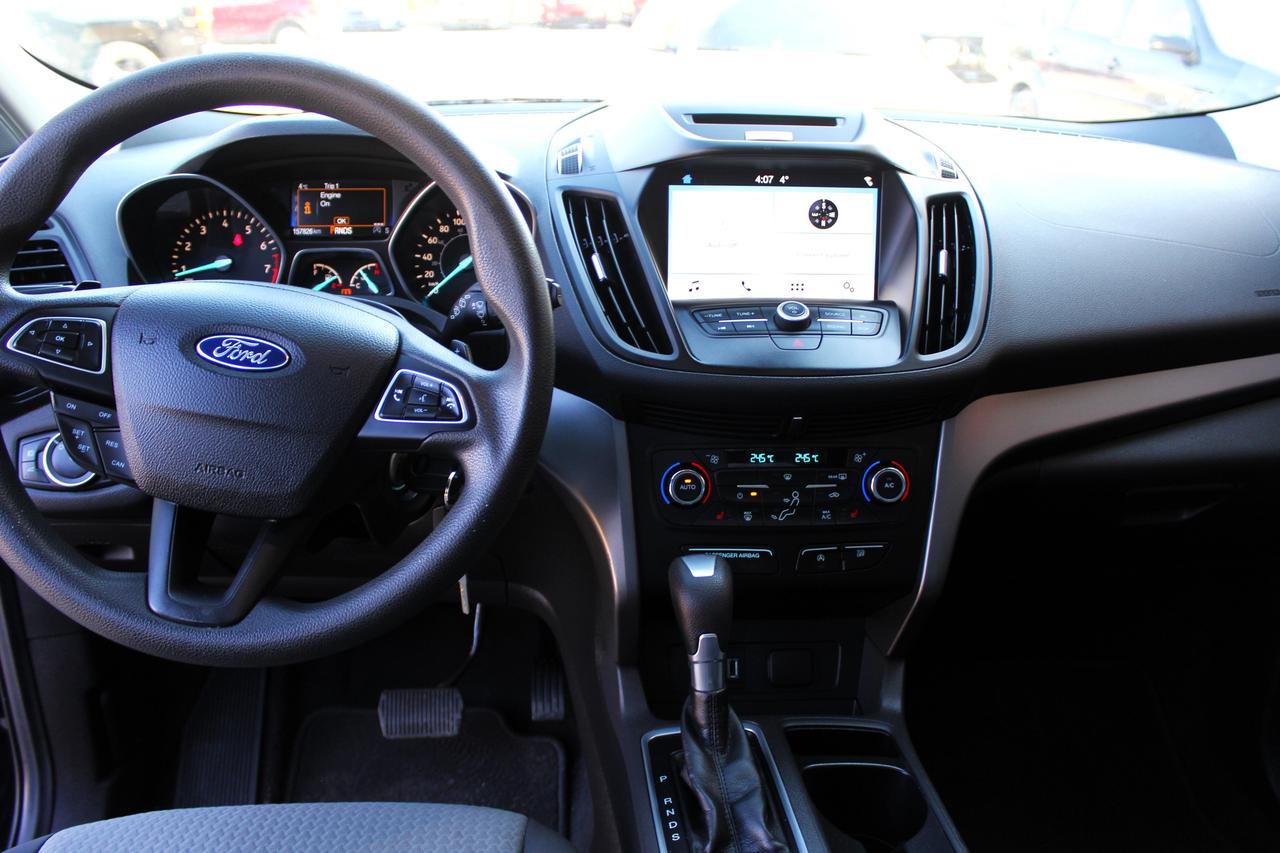 2017 Ford Escape SE Photo