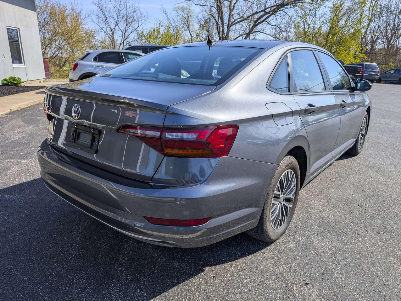 2019 Volkswagen Jetta SEL - CLEAN CARFAX, RMT START,SUNROOF, & MORE Photo