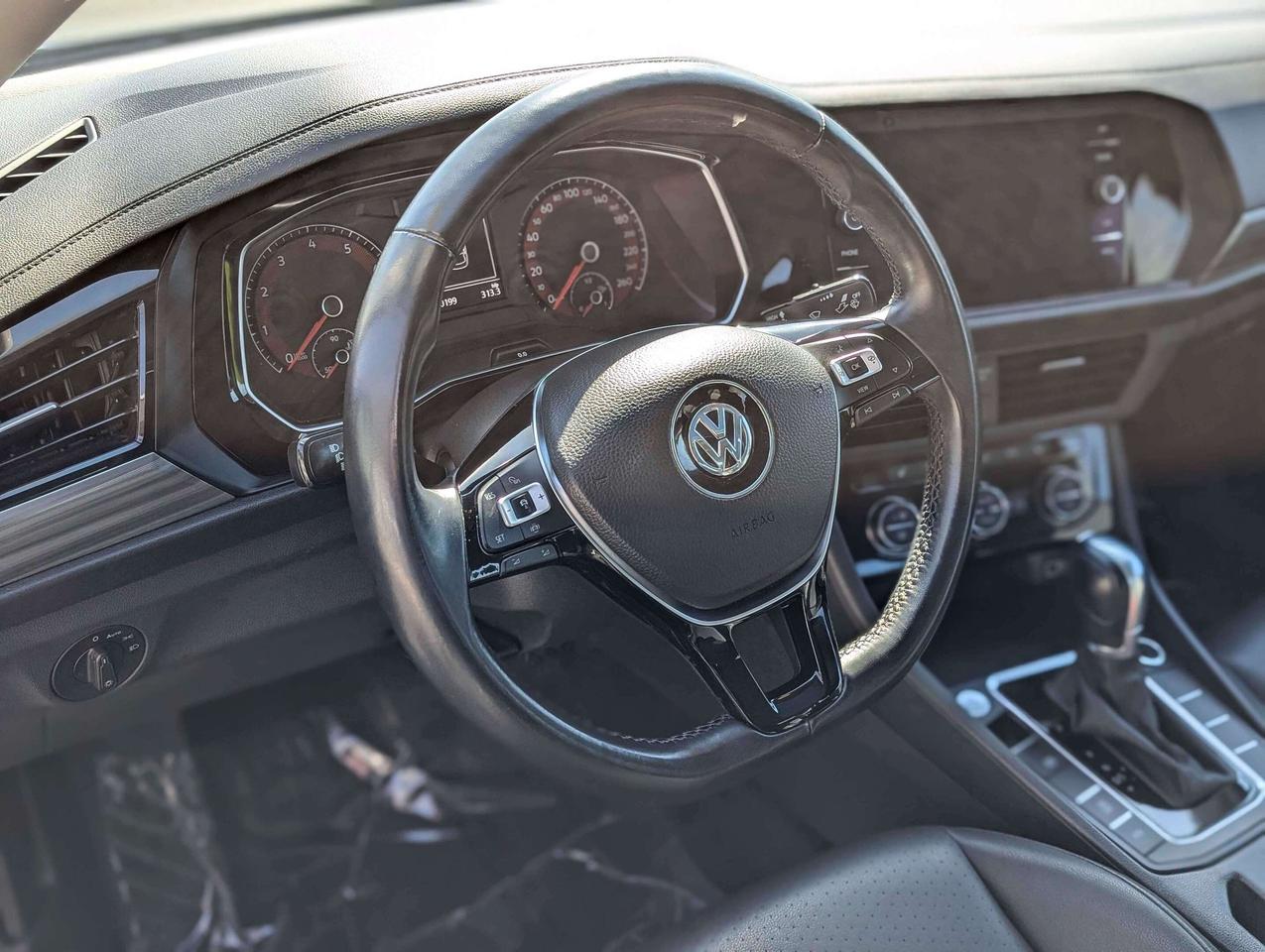 2019 Volkswagen Jetta SEL - CLEAN CARFAX, RMT START,SUNROOF, & MORE Photo