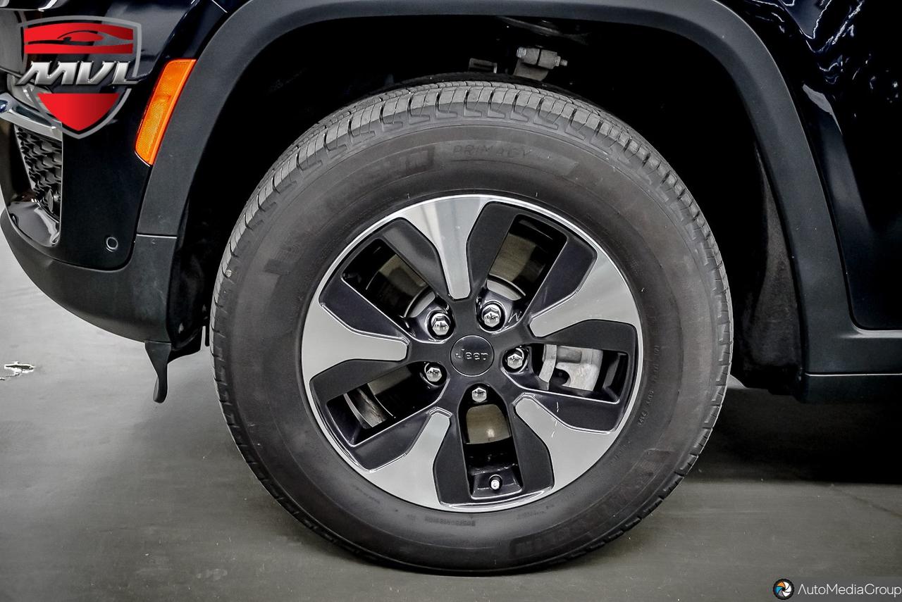 2023 Jeep Grand Cherokee 4xe Base 4dr 4x4 Photo