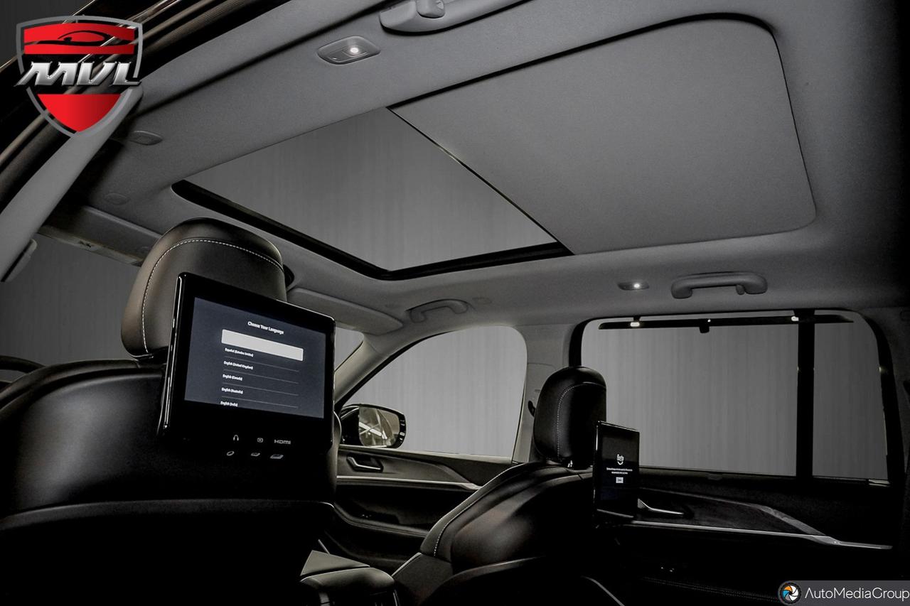 2023 Jeep Grand Cherokee 4xe Base 4dr 4x4 Photo