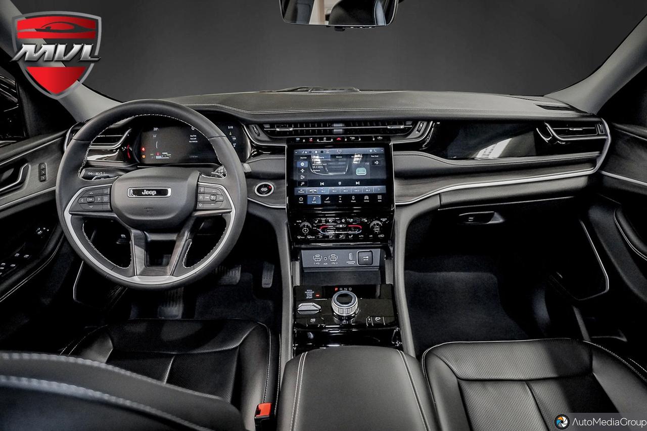 2023 Jeep Grand Cherokee 4xe Base 4dr 4x4 Photo