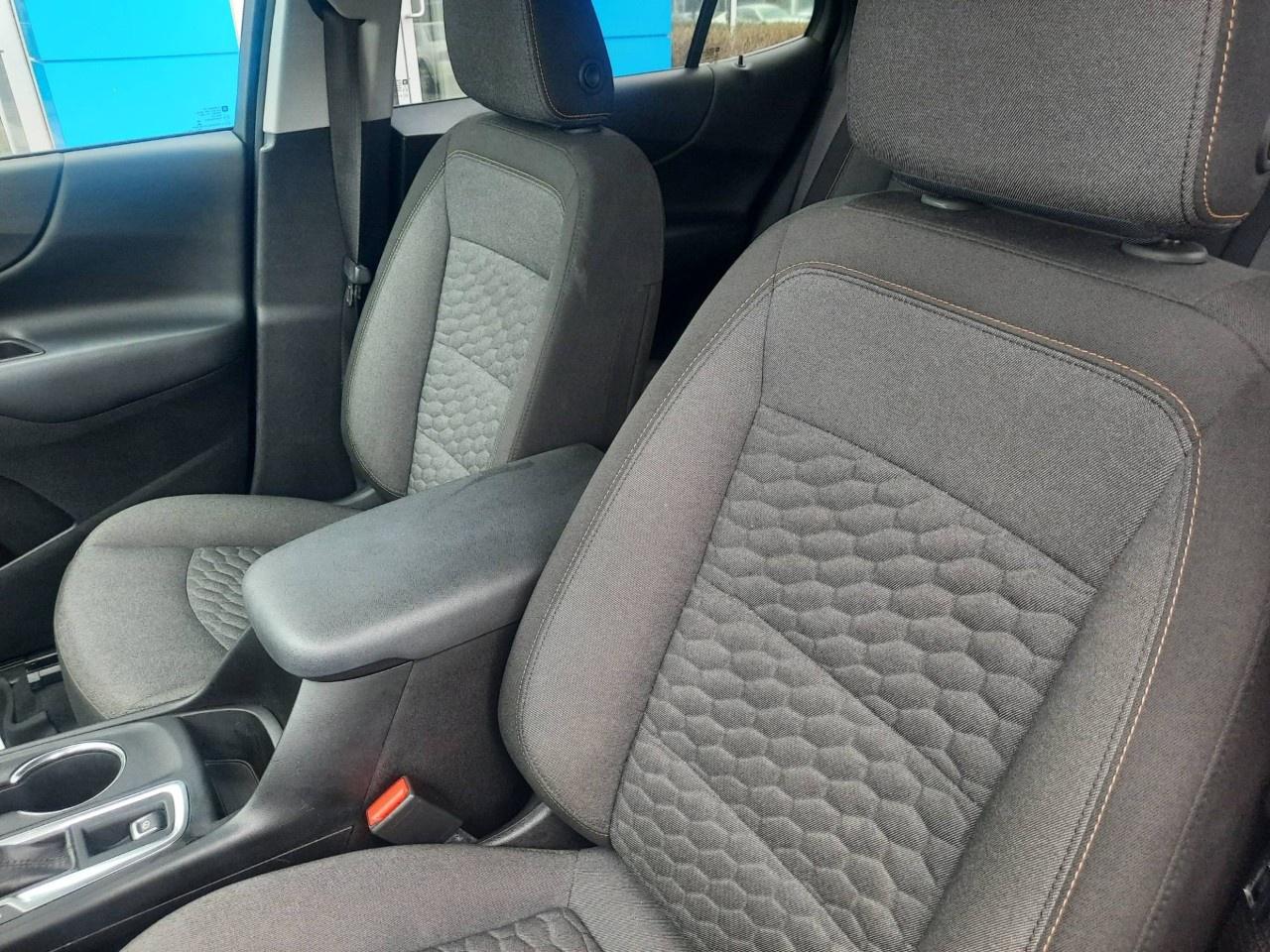 2018 Chevrolet Equinox AWD 4dr LT w/1LT Photo