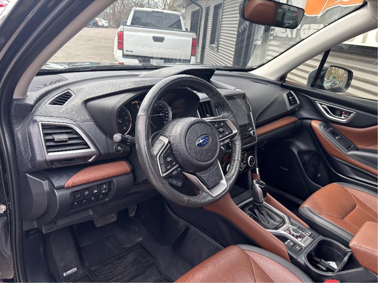 2023 Subaru Forester Premier AWD BROWN LEATHER NAV PANO ROOF Photo