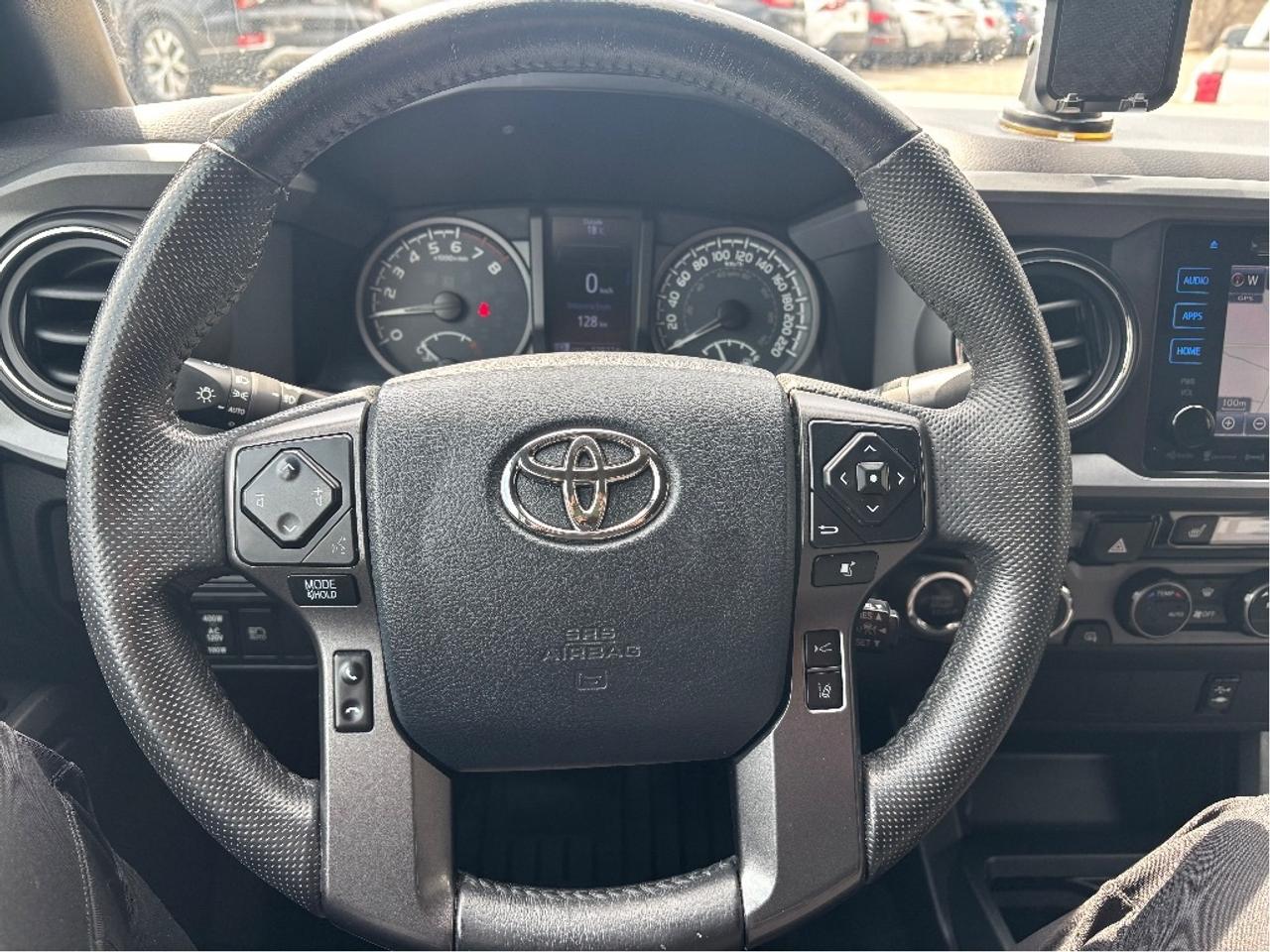 2018 Toyota Tacoma SR5 V6 TRD OFF ROAD ACCESS CAB NAV CLEAN CARFA Photo