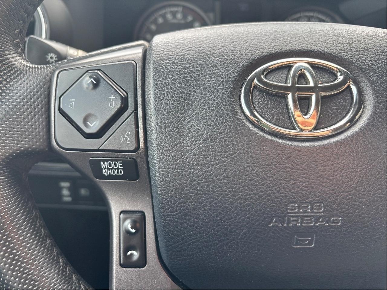 2018 Toyota Tacoma SR5 V6 TRD OFF ROAD ACCESS CAB NAV CLEAN CARFA Photo