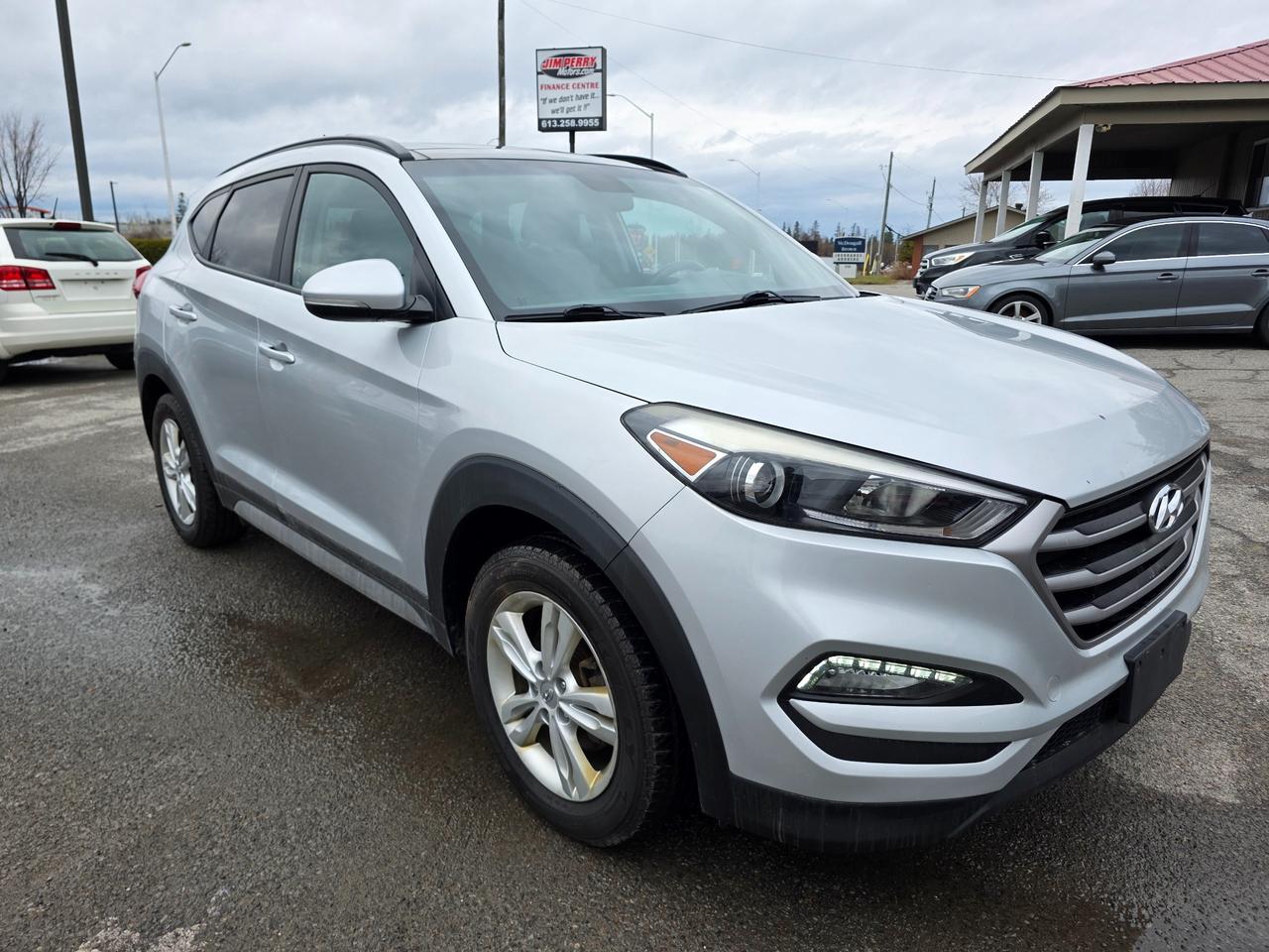2017 Hyundai Tucson Luxury 2.0 4dr All-Wheel Drive Photo0