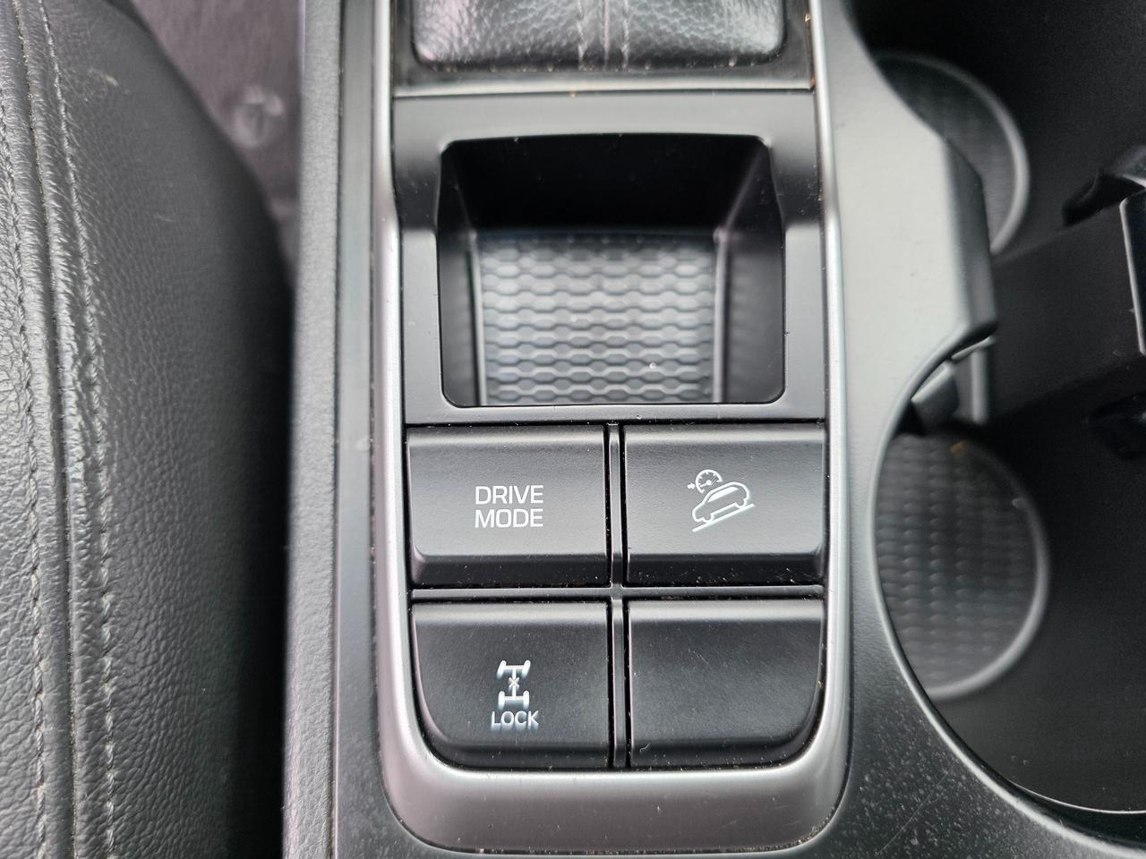 2017 Hyundai Tucson Luxury 2.0 4dr All-Wheel Drive Photo
