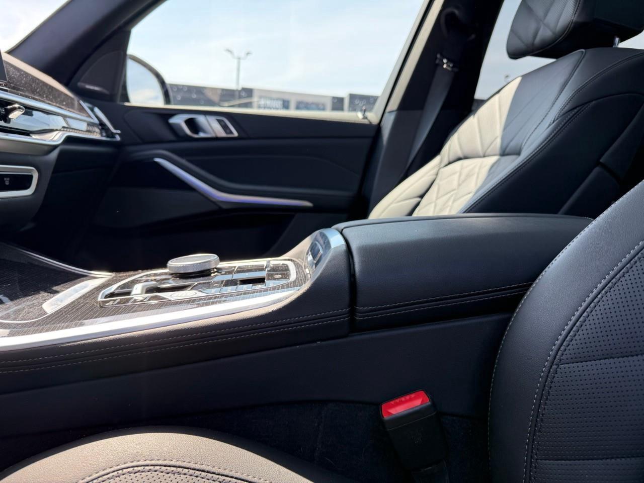 2025 BMW X5 xDrive40i Photo