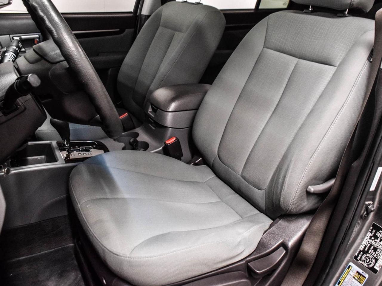 2012 Hyundai Santa Fe  Photo