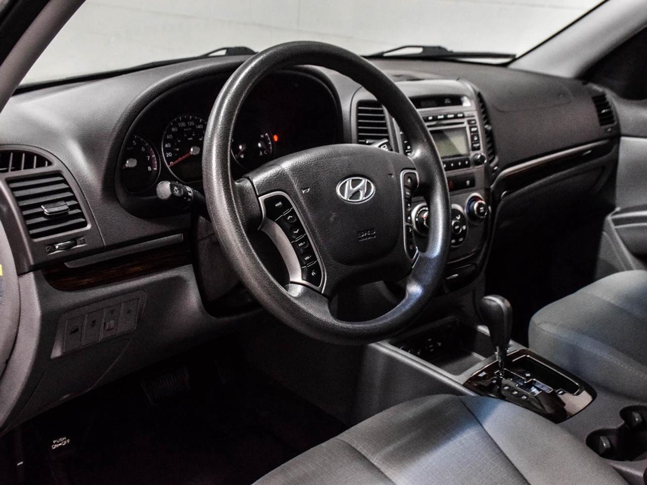 2012 Hyundai Santa Fe  Photo