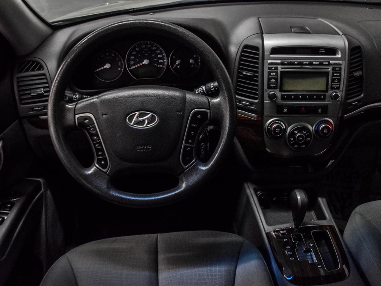2012 Hyundai Santa Fe  Photo