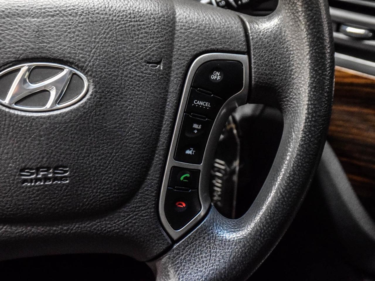 2012 Hyundai Santa Fe  Photo