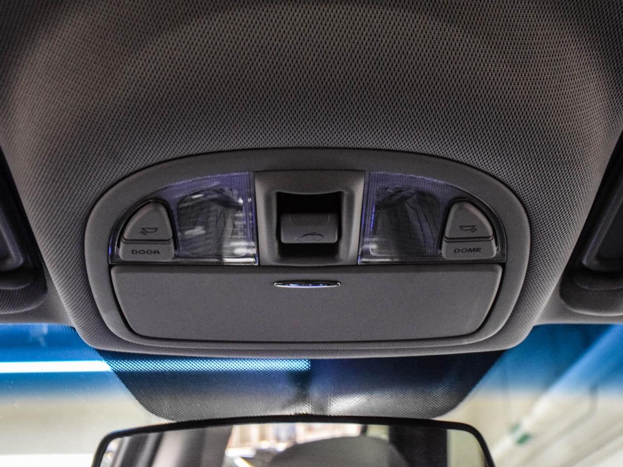 2012 Hyundai Santa Fe  Photo